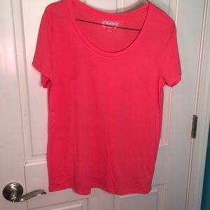 Vibrant pink tee